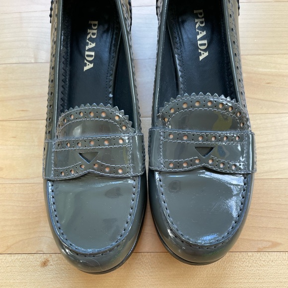 PRADA LOAFERS! Comes with dust bag. - Picture 14 of 15